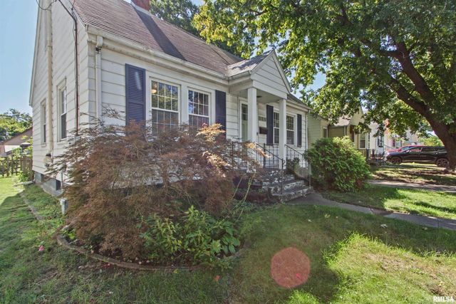 320 E ELMHURST Avenue, Peoria, IL 61603