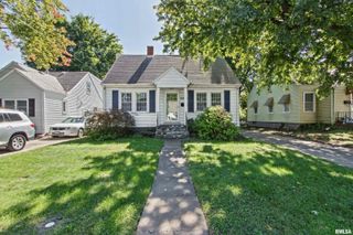 320 E ELMHURST Avenue, Peoria, IL 61603