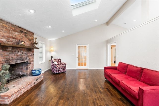 7 Saddle Ridge Road, Sudbury, MA 01776