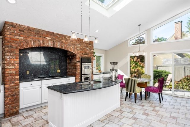 7 Saddle Ridge Road, Sudbury, MA 01776