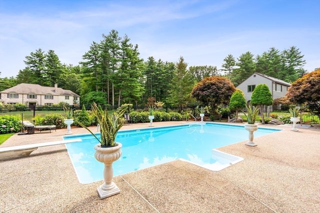 7 Saddle Ridge Road, Sudbury, MA 01776