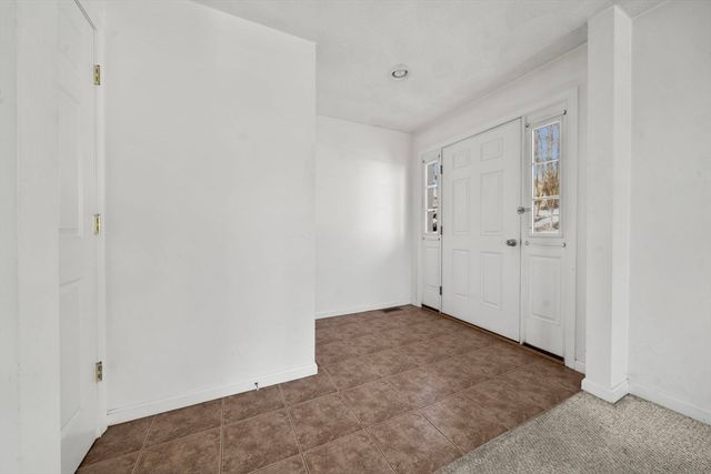 6 Fairlawn Road, Burlington, MA 01803