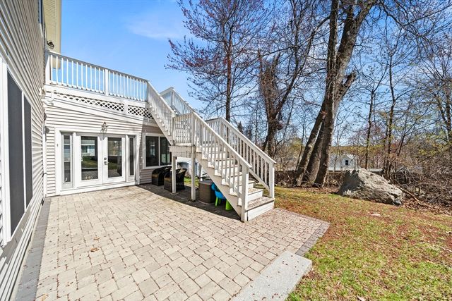 6 Fairlawn Road, Burlington, MA 01803