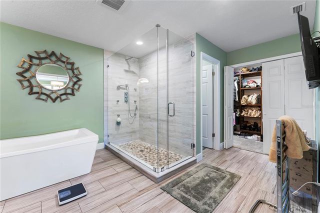 2701 W BAY AVENUE, Tampa, FL 33611