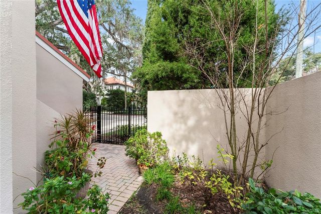 2701 W BAY AVENUE, Tampa, FL 33611