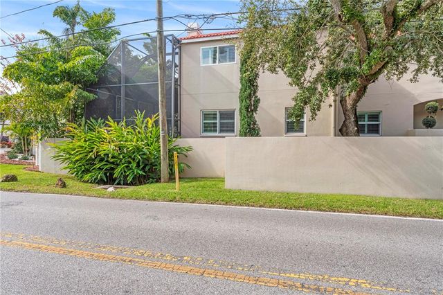 2701 W BAY AVENUE, Tampa, FL 33611
