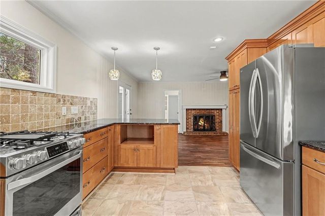 9310 MARTINS LAKE Drive, Roswell, GA 30076