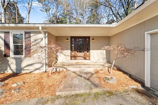 9310 MARTINS LAKE Drive, Roswell, GA 30076