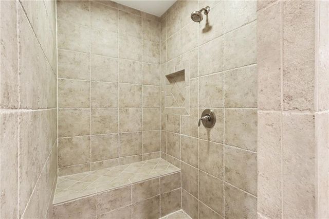 9310 MARTINS LAKE Drive, Roswell, GA 30076