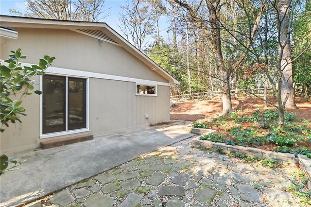 9310 MARTINS LAKE Drive, Roswell, GA 30076