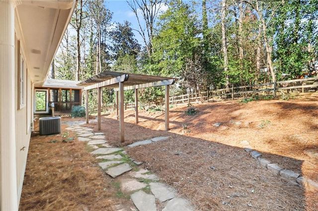 9310 MARTINS LAKE Drive, Roswell, GA 30076