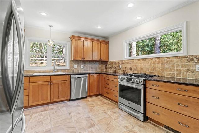 9310 MARTINS LAKE Drive, Roswell, GA 30076