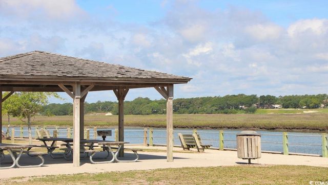 492 Blissful Ln., Little River, SC 29566