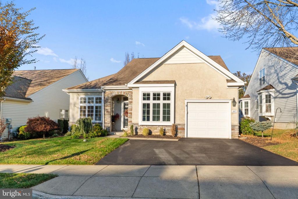 1017 CONWAY CT, Warwick, PA 18974