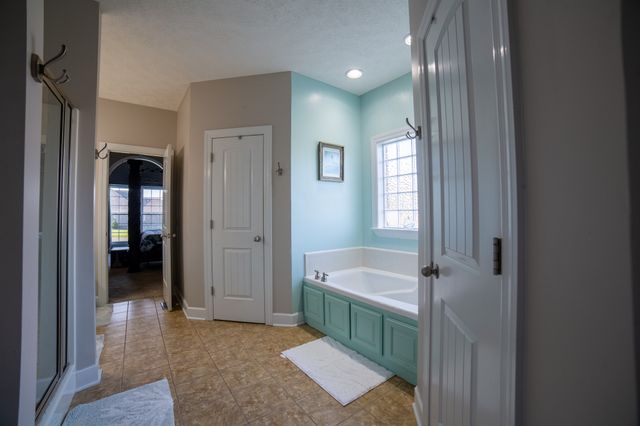 98 Aberdeen Ave, Hillsboro, TN 37342