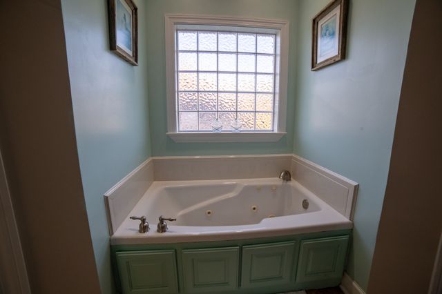 98 Aberdeen Ave, Hillsboro, TN 37342