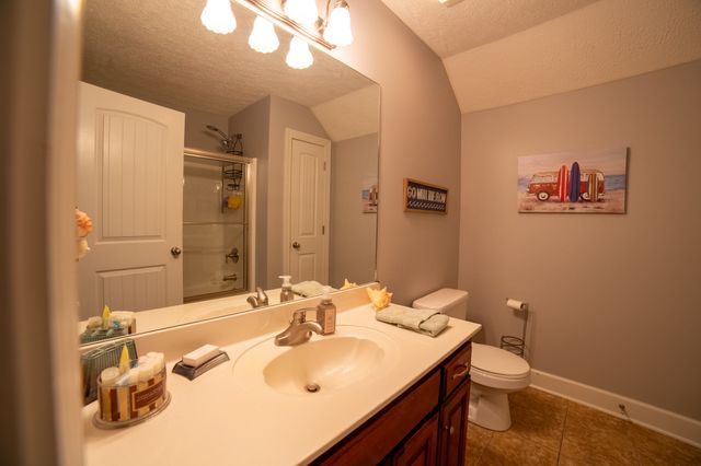 98 Aberdeen Ave, Hillsboro, TN 37342