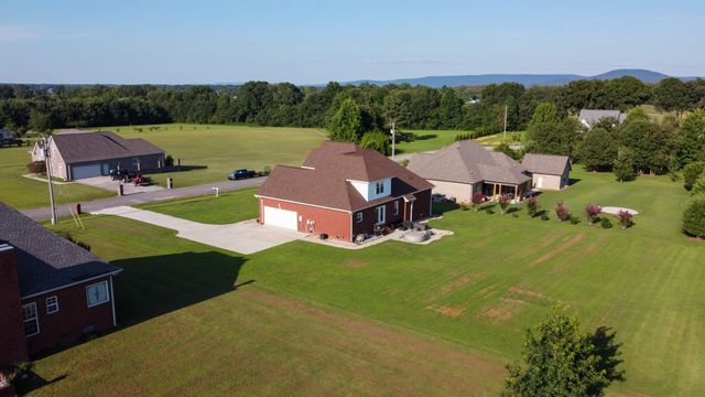 98 Aberdeen Ave, Hillsboro, TN 37342