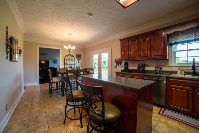 98 Aberdeen Ave, Hillsboro, TN 37342