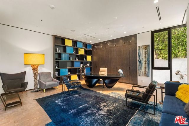 809 N Rexford Drive, Beverly Hills, CA 90210