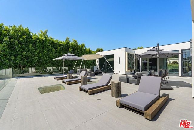 809 N Rexford Drive, Beverly Hills, CA 90210