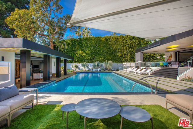 809 N Rexford Drive, Beverly Hills, CA 90210