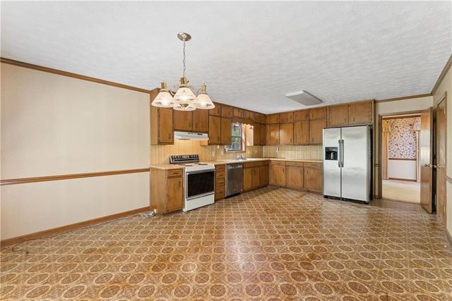 1530 Brookcliff Circle, Marietta, GA 30062
