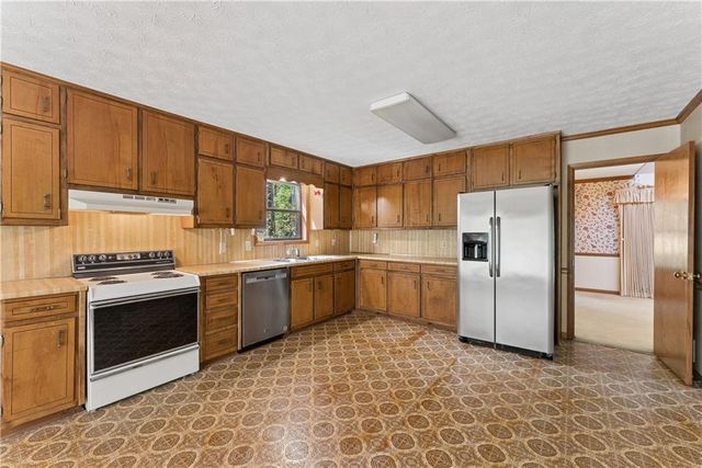 1530 Brookcliff Circle, Marietta, GA 30062