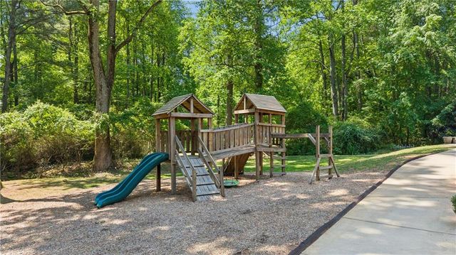 1530 Brookcliff Circle, Marietta, GA 30062