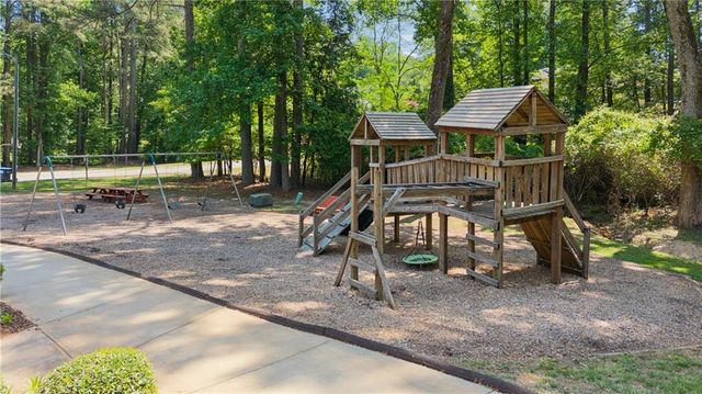 1530 Brookcliff Circle, Marietta, GA 30062