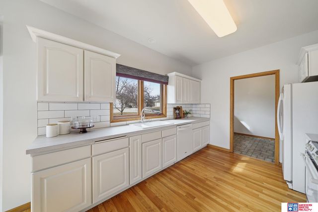 9134 Pioneer Court, Lincoln, NE 68520