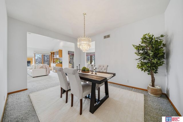 9134 Pioneer Court, Lincoln, NE 68520