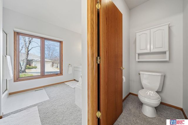 9134 Pioneer Court, Lincoln, NE 68520