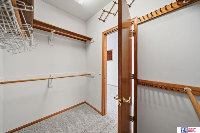 9134 Pioneer Court, Lincoln, NE 68520