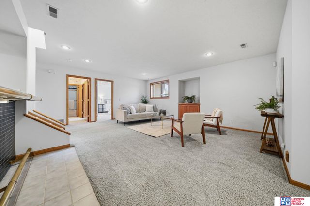 9134 Pioneer Court, Lincoln, NE 68520