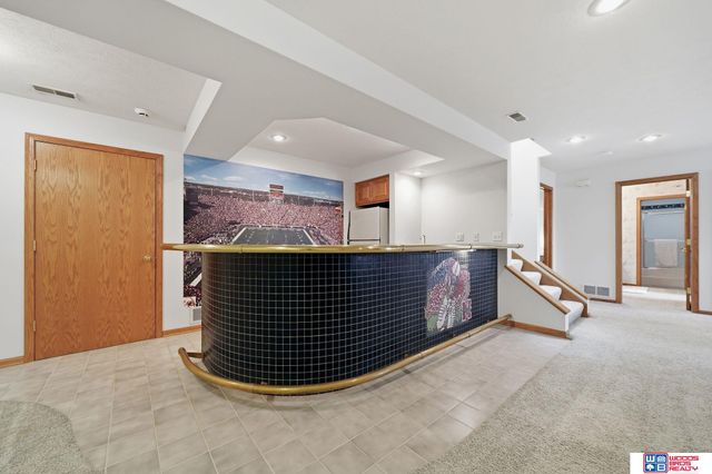 9134 Pioneer Court, Lincoln, NE 68520