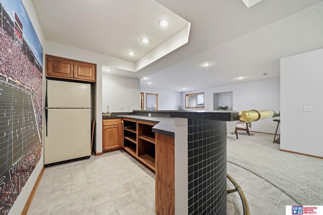 9134 Pioneer Court, Lincoln, NE 68520