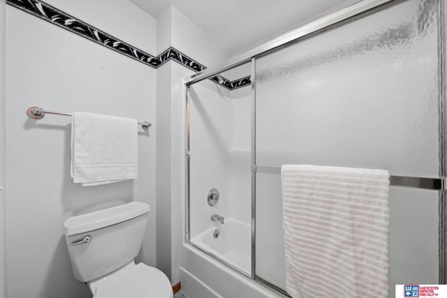 9134 Pioneer Court, Lincoln, NE 68520