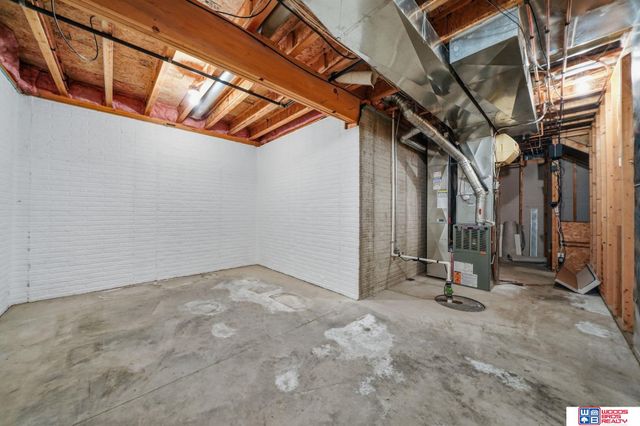 9134 Pioneer Court, Lincoln, NE 68520