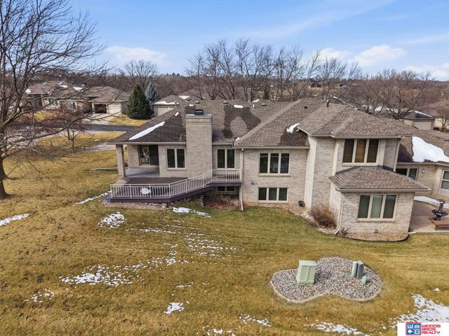 9134 Pioneer Court, Lincoln, NE 68520