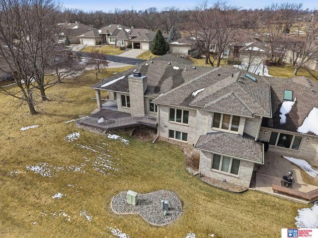 9134 Pioneer Court, Lincoln, NE 68520