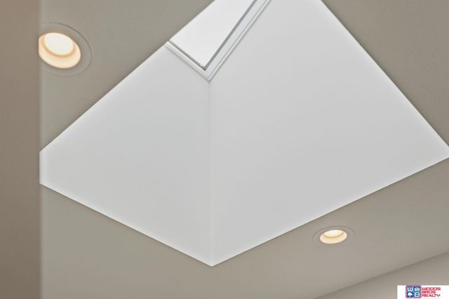 9134 Pioneer Court, Lincoln, NE 68520