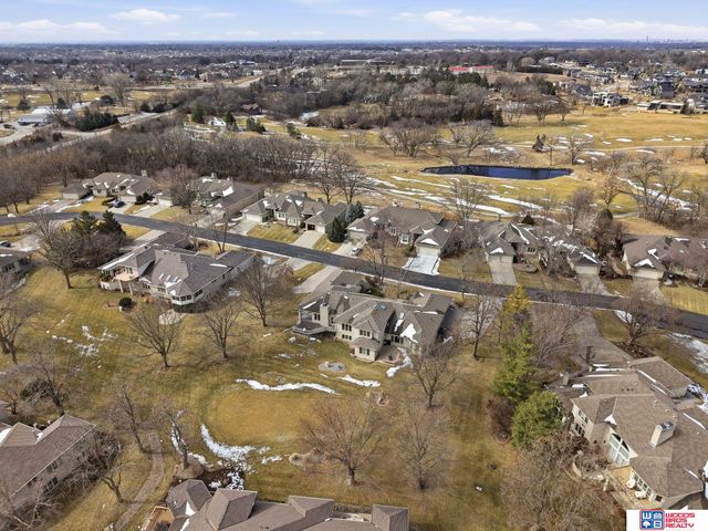 9134 Pioneer Court, Lincoln, NE 68520