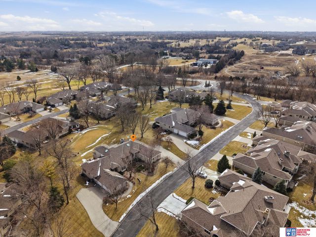 9134 Pioneer Court, Lincoln, NE 68520