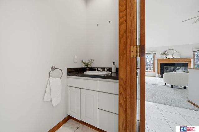 9134 Pioneer Court, Lincoln, NE 68520