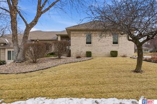9134 Pioneer Court, Lincoln, NE 68520