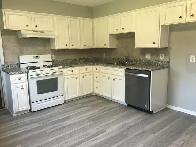 5622 Southbrook Drive, Houston, TX 77033