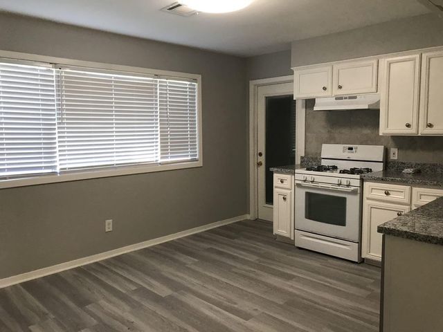 5622 Southbrook Drive, Houston, TX 77033