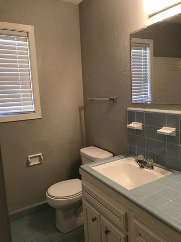 5622 Southbrook Drive, Houston, TX 77033