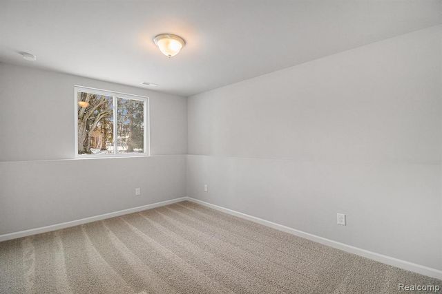 1222 Lockes Street, Howell, MI 48843